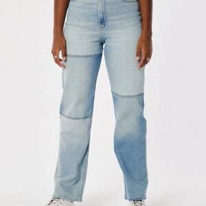 Hollister Curvy Ultra High-Rise Boyfriend Jeans Women’s size 28x31 Light Wash
